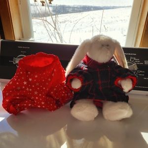 Set of 2 dog sweaters/jackets